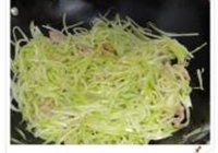 萝卜丝炒肉的做法 步骤4