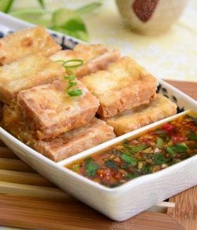 脆皮蘸水豆腐