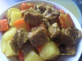 咖喱土豆烧牛肉