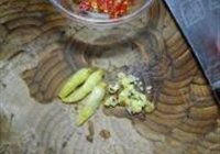三椒黑木耳的做法 步骤3