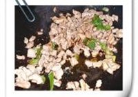 肉炒辣萝卜干的做法 步骤5