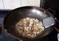 虾头烧豆腐的做法 步骤10