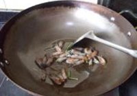虾头烧豆腐的做法 步骤5