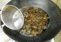 三椒黑木耳的做法 步骤6