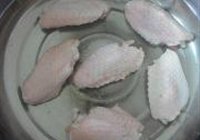 可乐鸡翅的做法 步骤2