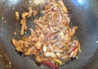 竽头炒肉丝的做法 步骤7