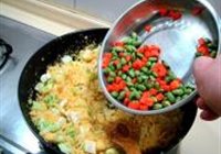 蔬菜炸酱打扒拉的做法 步骤5