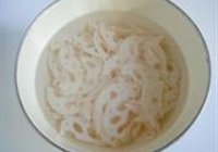 莲藕肉片的做法 步骤3
