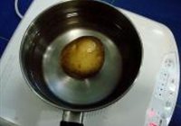 鱼香炒薯仔面的做法 步骤2
