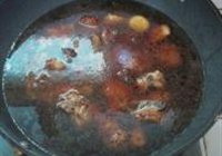 鹌鹑蛋烧排骨的做法 步骤7