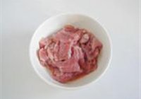 莲藕肉片的做法 步骤2