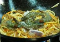 生炒三鲜乌冬的做法 步骤11