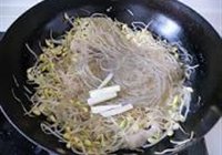 豆芽炖粉丝的做法 步骤9