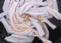 香卤鸭脚的做法 步骤2