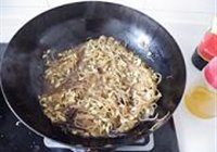 豆芽炖粉丝的做法 步骤12