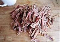 手撕果汁牛肉干的做法 步骤6