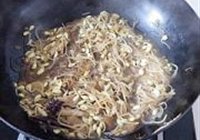 豆芽炖粉丝的做法 步骤11
