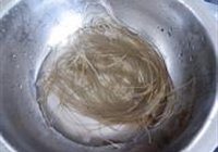 豆芽炖粉丝的做法 步骤1
