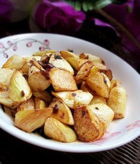 素炒茭白