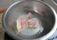 天麻鸡汤的做法 步骤2