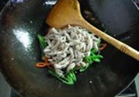 尖椒肉丝的做法 步骤7