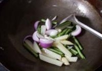 改良版砂锅鸡的做法 步骤14