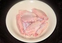 蒜香鸡中翅的做法 步骤1