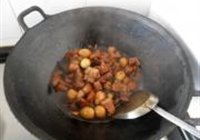 鹌鹑蛋红烧肉的做法 步骤11