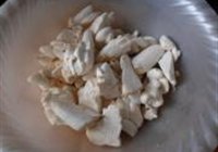 保龄菇炒面筋的做法 步骤1