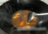 咸菜烤鱼锅的做法 步骤6