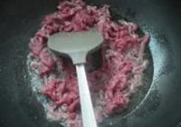 香菇炒牛肉的做法 步骤4