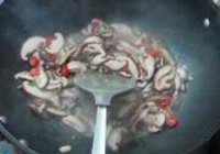 香菇炒牛肉的做法 步骤8