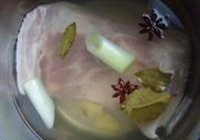 南乳扣肉的做法 步骤1