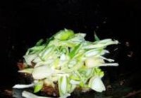老北京葱爆羊肉的做法 步骤7