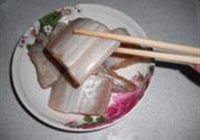 茄汁带鱼的做法 步骤2