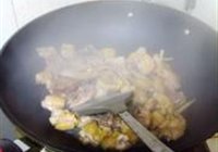 乡下烧土鸡的做法 步骤4