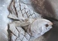 红烧咸家鱼的做法 步骤3