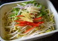 黄豆芽拌辣椒的做法 步骤2