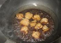 土豆芸豆烧鸡翅的做法 步骤6