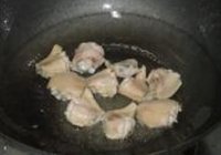 土豆芸豆烧鸡翅的做法 步骤4