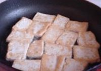 白菜豆腐炖粉皮的做法 步骤1