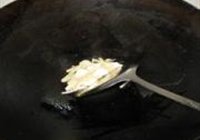 双椒炒鱿鱼的做法 步骤9