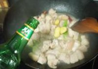 墨鱼红烧五花肉的做法 步骤6