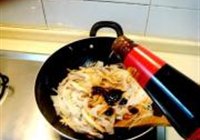 干炒牛河的做法 步骤22
