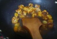 土豆烧鸡翅的做法 步骤7
