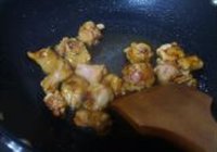 土豆烧鸡翅的做法 步骤5