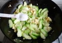 丝瓜炒鸡蛋的做法 步骤6