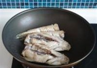 红烧辫子鱼的做法 步骤5
