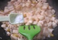 泡椒藕丁的做法 步骤7