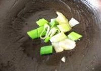 栗子鸡块的做法 步骤4
